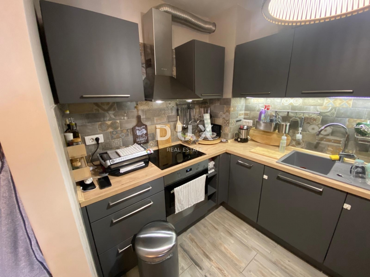 Flat For sale - PRIMORSKO-GORANSKA KASTAV