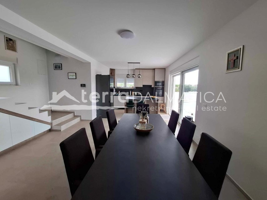House For sale - ŠIBENSKO-KNINSKA VODICE