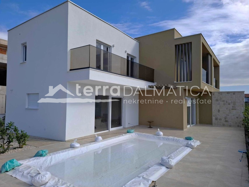 House For sale - ŠIBENSKO-KNINSKA VODICE