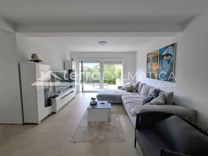 House For sale - ŠIBENSKO-KNINSKA VODICE