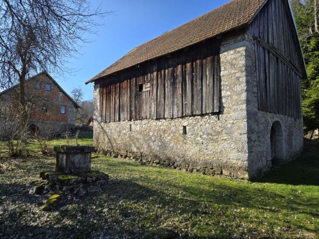 Haus Zu verkaufen - Primorsko-goranska Brod Moravice - foto 2/3