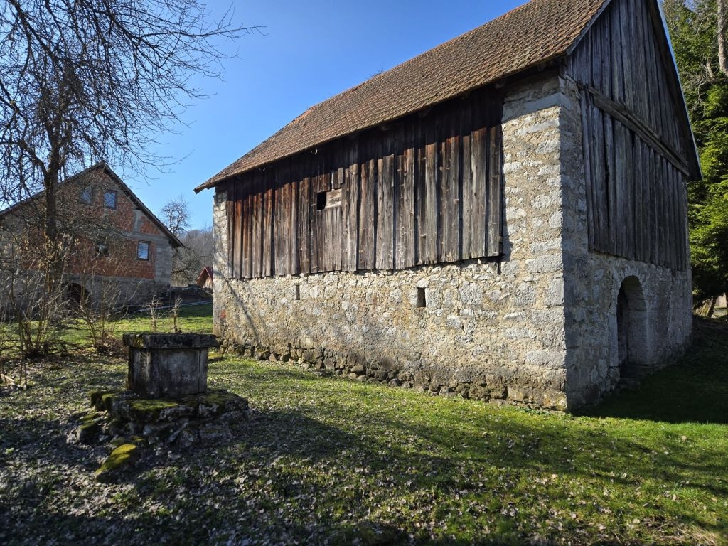 Dom Na predaj - PRIMORSKO-GORANSKA BROD MORAVICE
