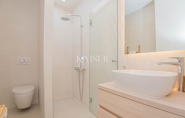 Casa In vendita - ŠIBENSKO-KNINSKA ŠIBENIK