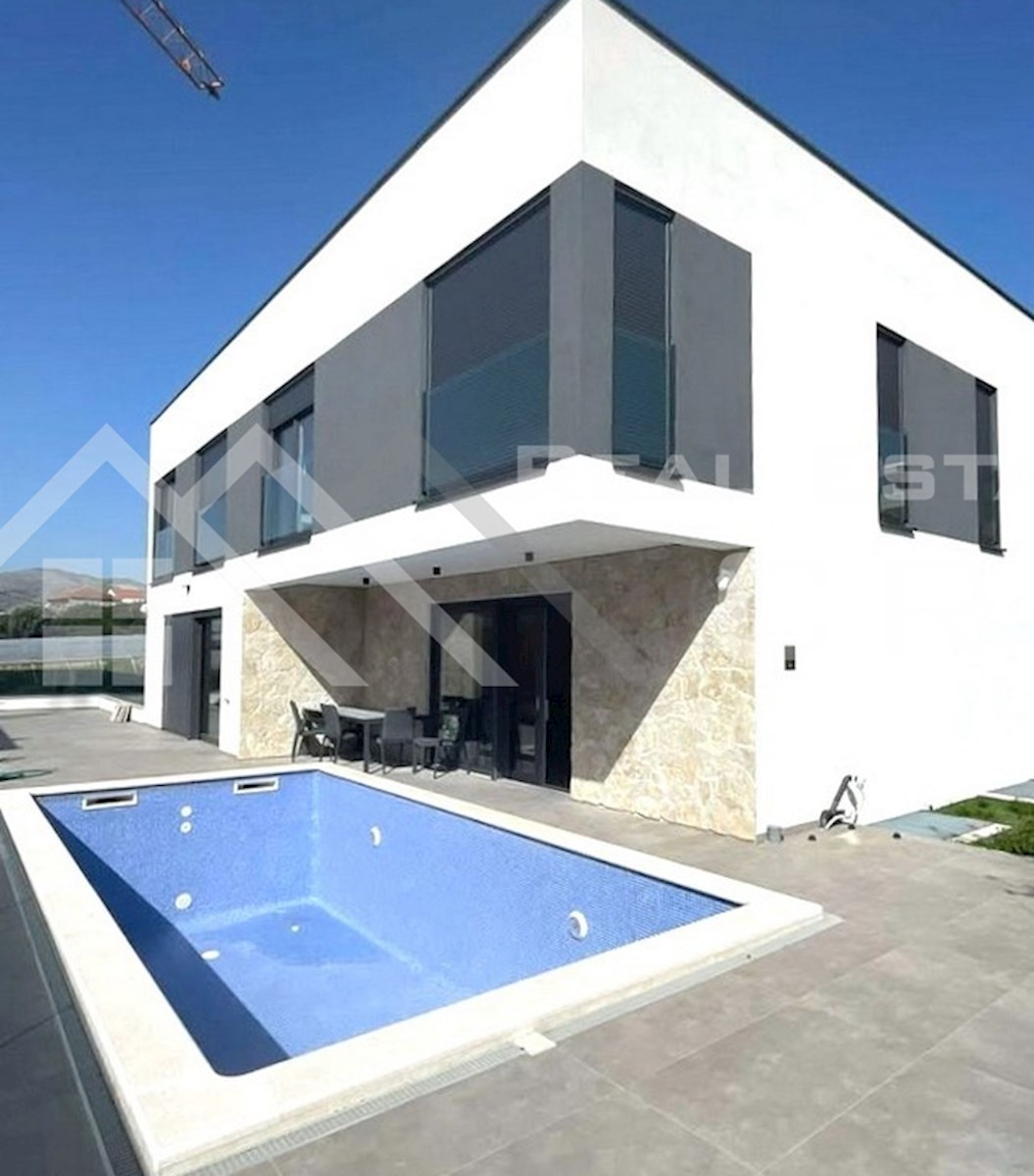 Haus Zu verkaufen - Splitsko-dalmatinska Trogir - foto 1/8