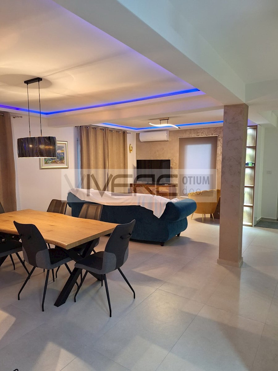 Maison À vendre - ŠIBENSKO-KNINSKA PRIMOŠTEN