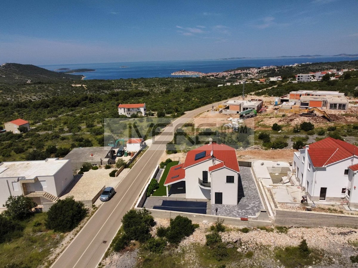 Maison À vendre - ŠIBENSKO-KNINSKA PRIMOŠTEN