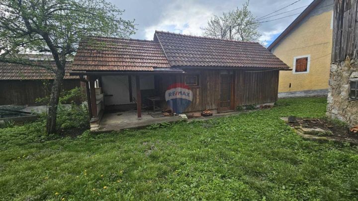 Hiša Naprodaj - Primorsko-goranska Brod Moravice - foto 2/12