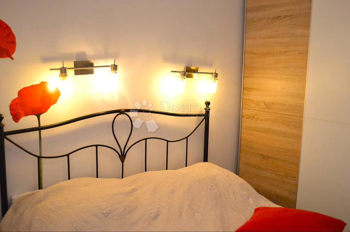 Apartment Zu verkaufen - SPLITSKO-DALMATINSKA VIS