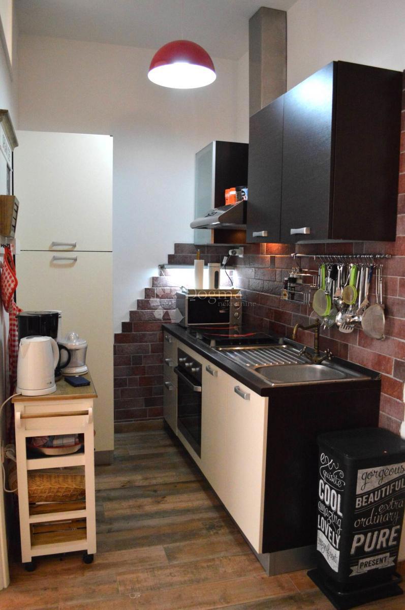 Apartment Zu verkaufen - SPLITSKO-DALMATINSKA VIS
