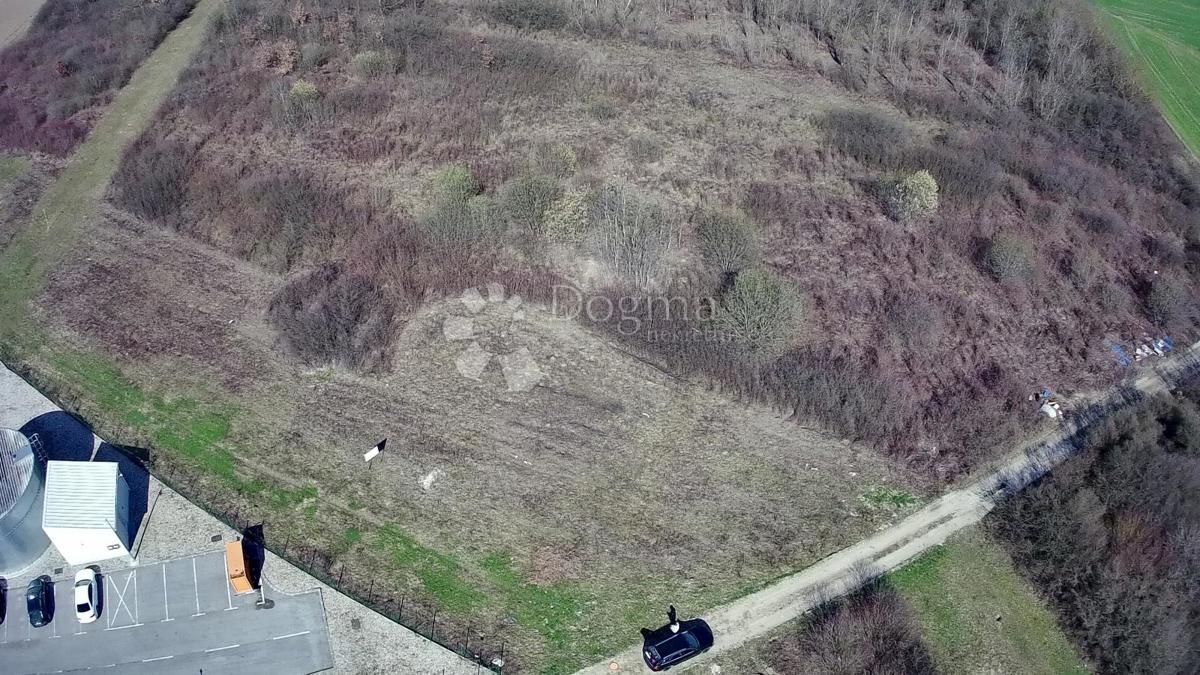 Działka Na sprzedaż - ZAGREBAČKA ZAPREŠIĆ