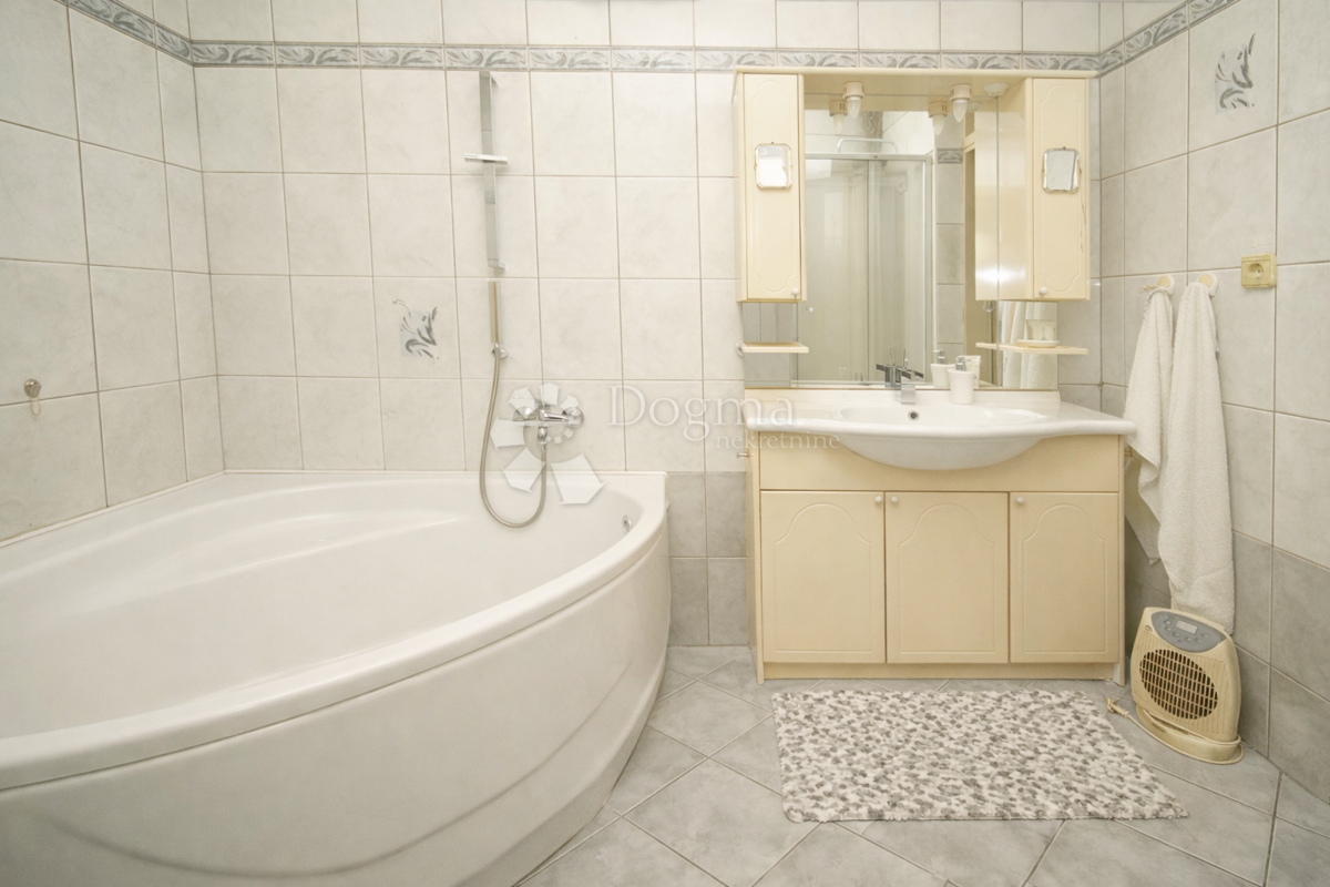 Maison À vendre - ISTARSKA TAR-VABRIGA