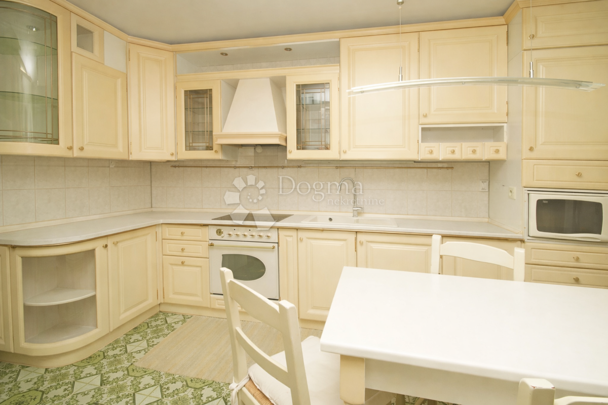 Maison À vendre - ISTARSKA TAR-VABRIGA