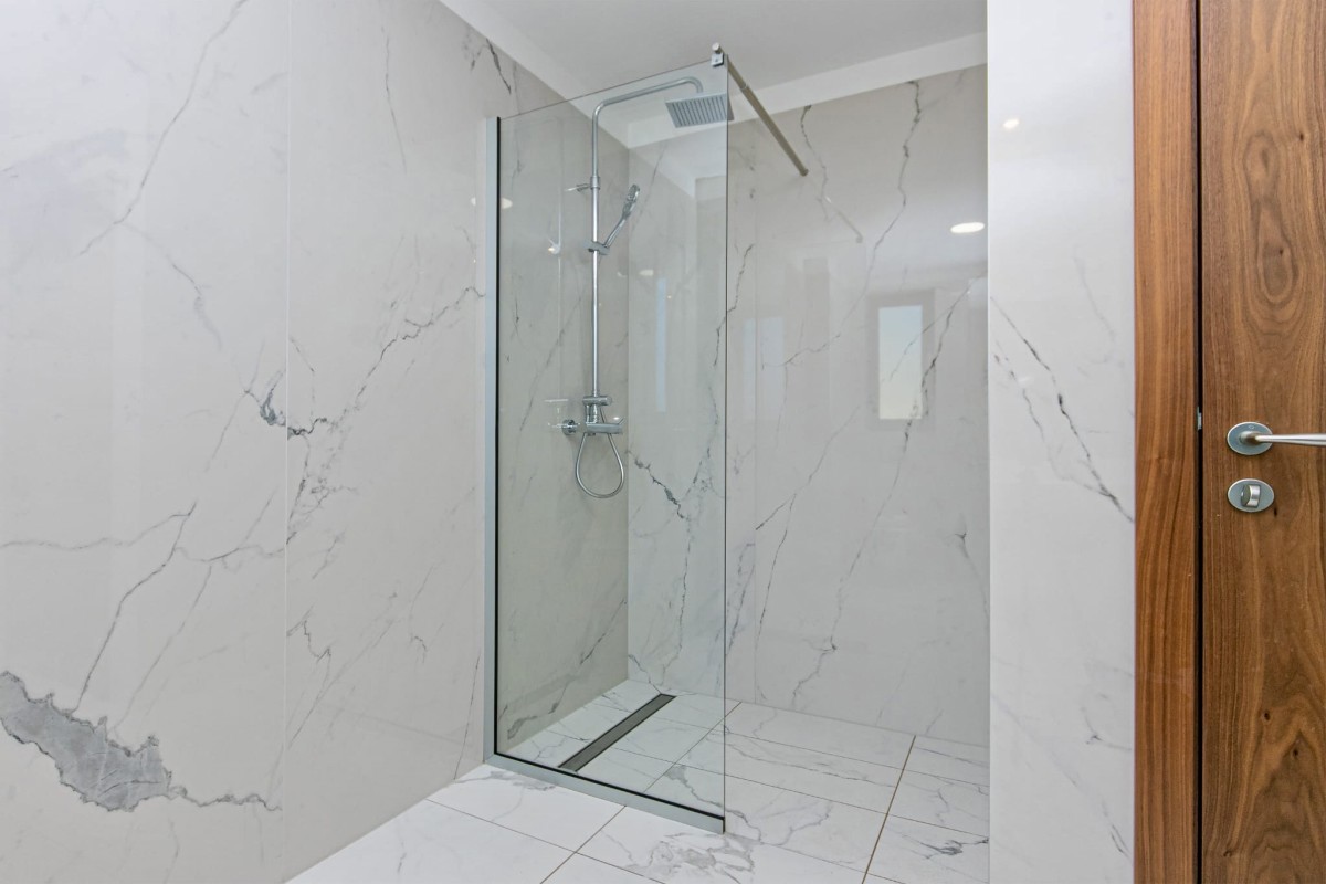 Apartma Na predaj - SPLITSKO-DALMATINSKA MAKARSKA
