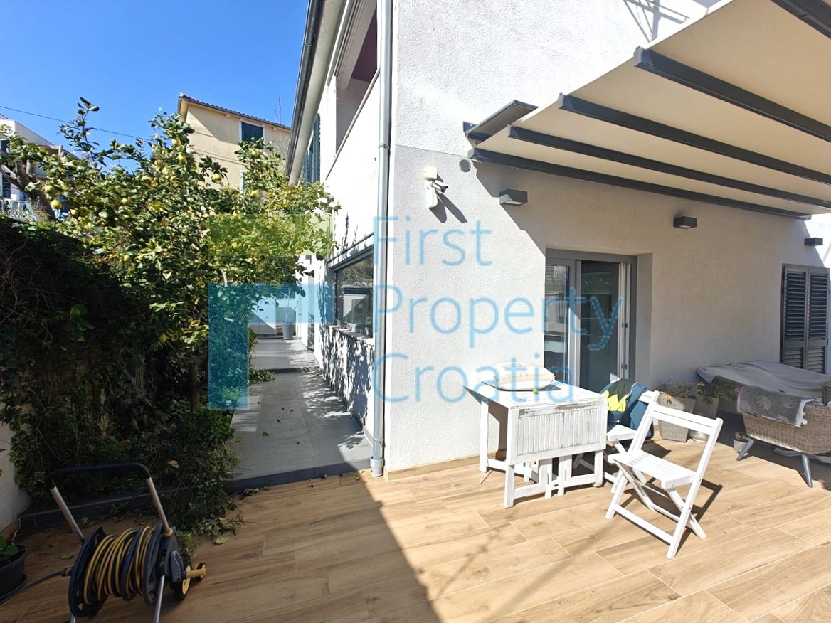 Kuća Na prodaju - SPLITSKO-DALMATINSKA SPLIT