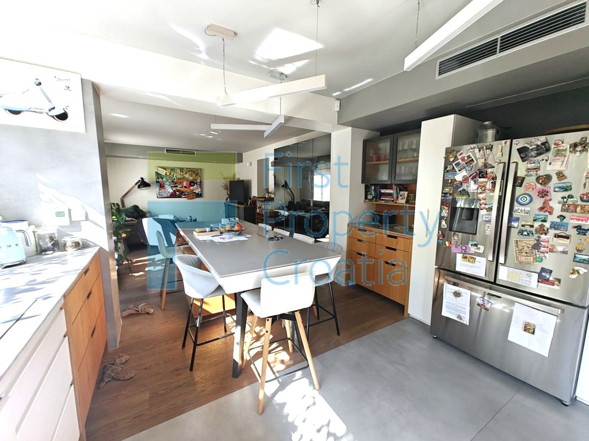 Apartma Na predaj - Splitsko-dalmatinska Split - foto 2/10