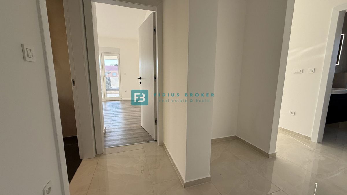 Flat For sale - ŠIBENSKO-KNINSKA VODICE