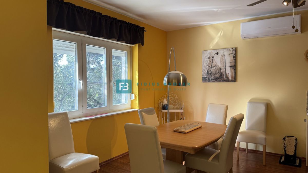 Flat For sale - ŠIBENSKO-KNINSKA VODICE