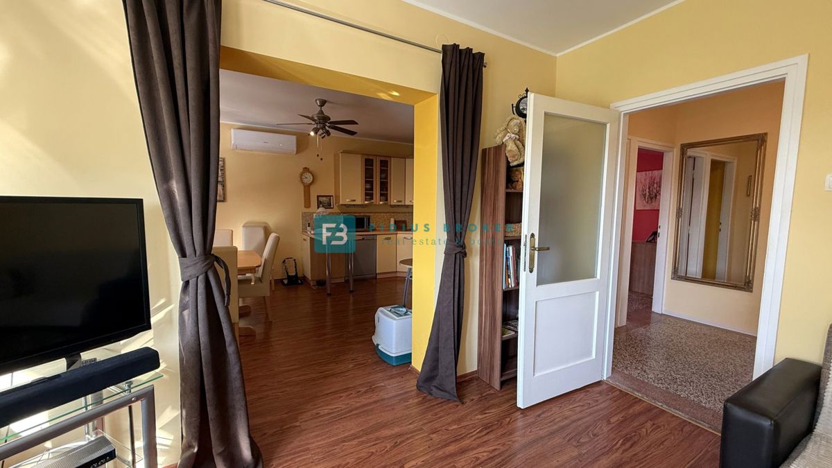 Flat For sale - ŠIBENSKO-KNINSKA VODICE