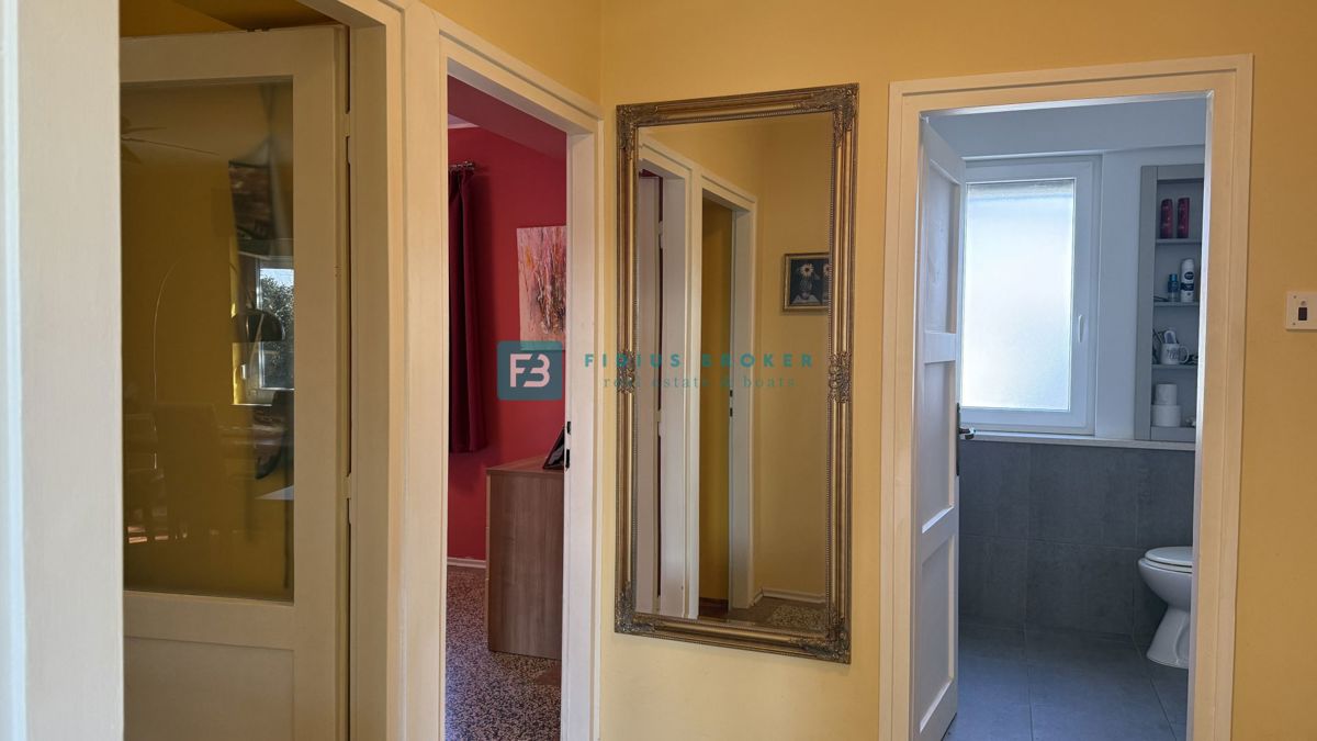 Flat For sale - ŠIBENSKO-KNINSKA VODICE