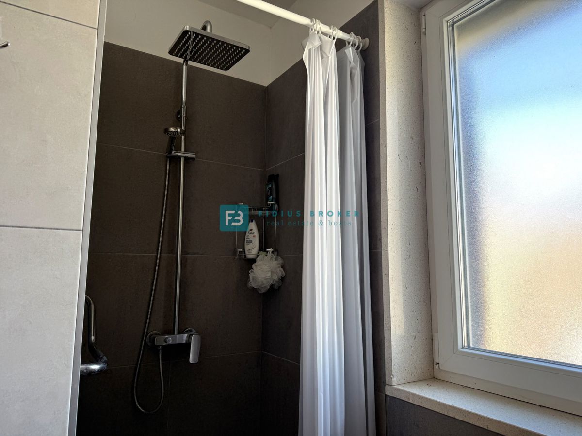 Flat For sale - ŠIBENSKO-KNINSKA VODICE