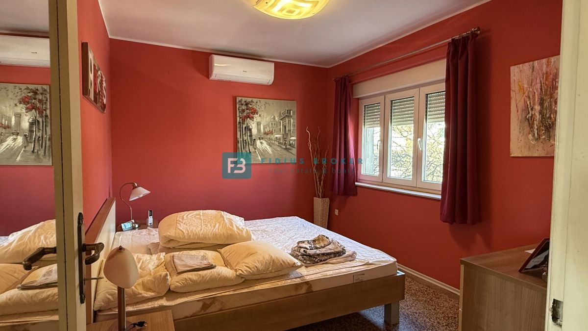 Flat For sale - ŠIBENSKO-KNINSKA VODICE