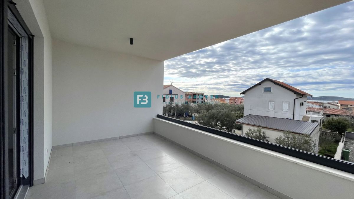 Appartement À vendre - ŠIBENSKO-KNINSKA VODICE