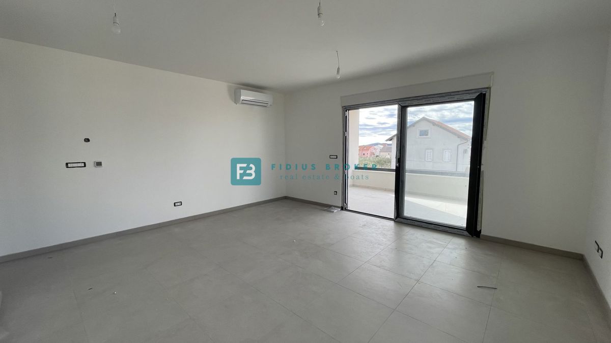 Appartement À vendre - ŠIBENSKO-KNINSKA VODICE