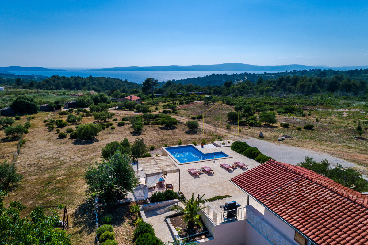 Haus Zu verkaufen - SPLITSKO-DALMATINSKA BRAČ