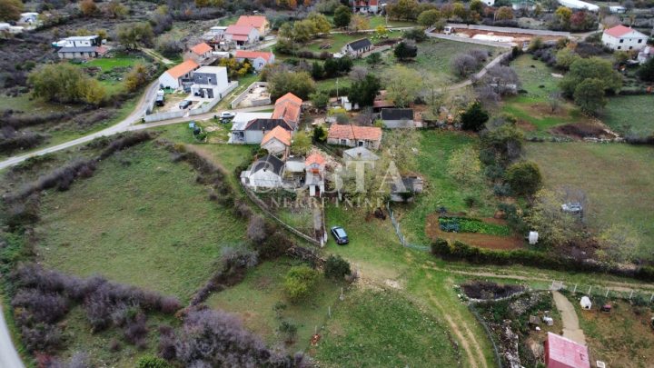 Terreno in vendita 730 m² – Poličnik