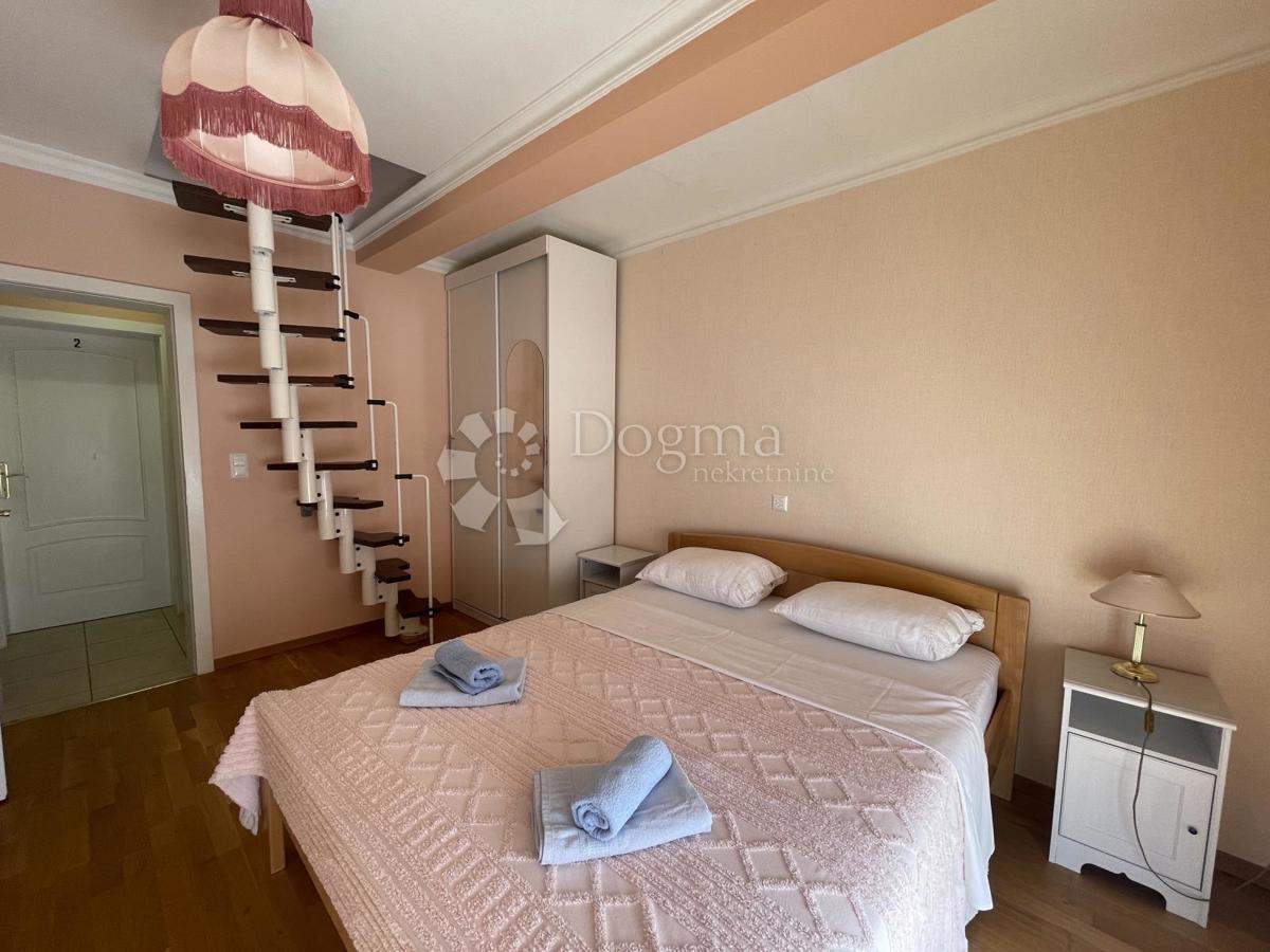 Kuća Na prodaju - PRIMORSKO-GORANSKA CRIKVENICA
