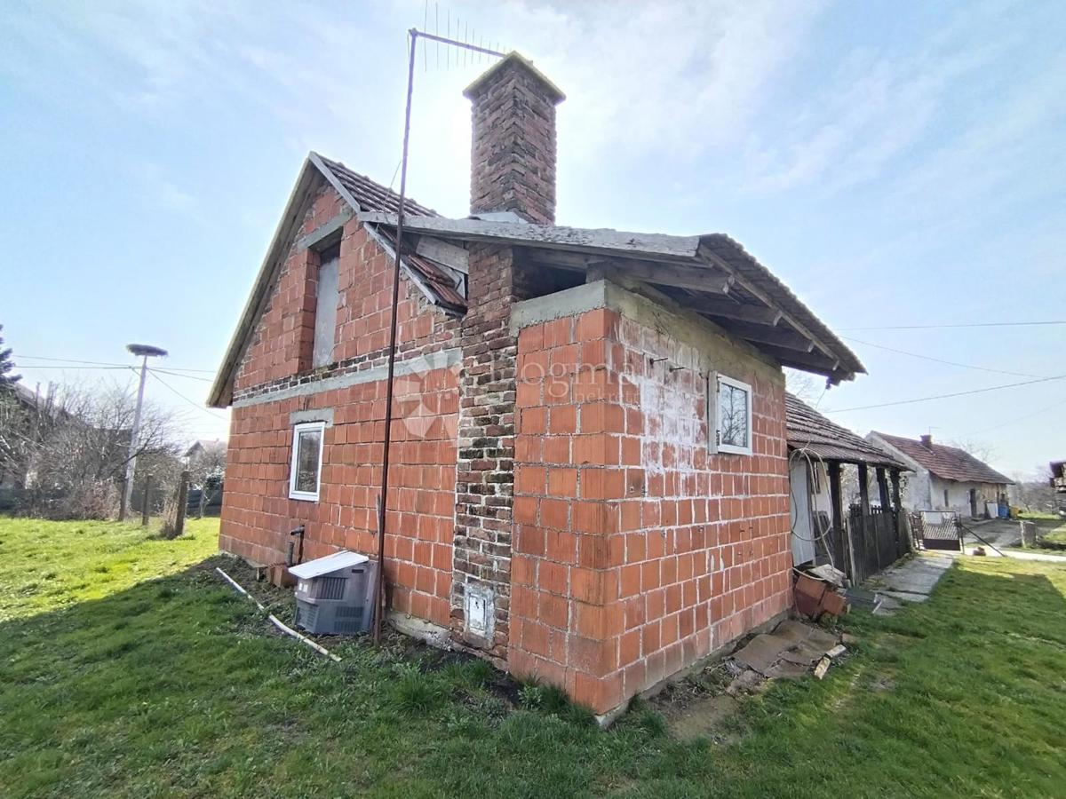 Maison À vendre - ZAGREBAČKA DUBRAVA