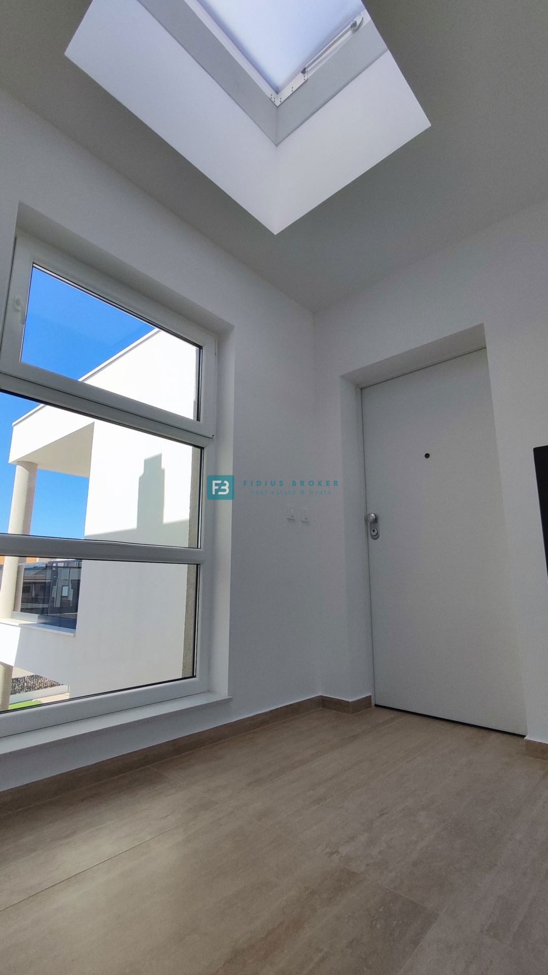 Flat For sale - ŠIBENSKO-KNINSKA VODICE