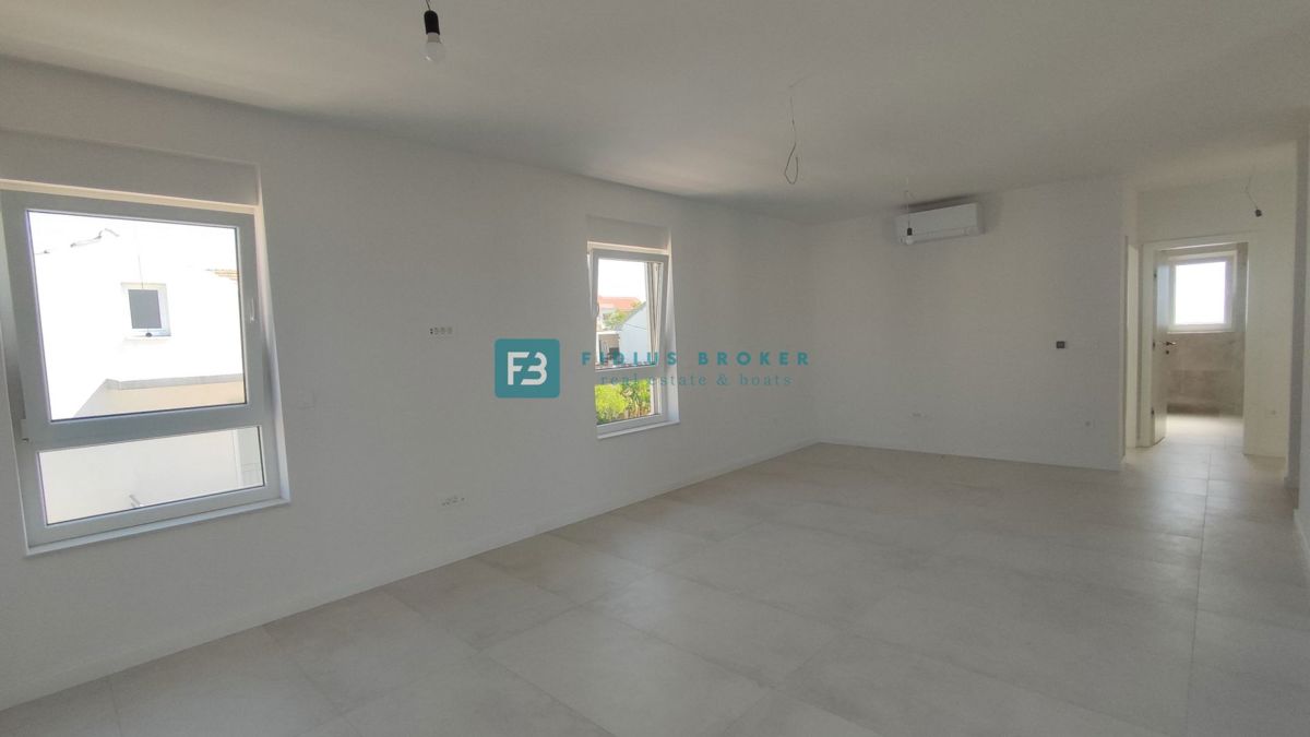 Flat For sale - ŠIBENSKO-KNINSKA VODICE