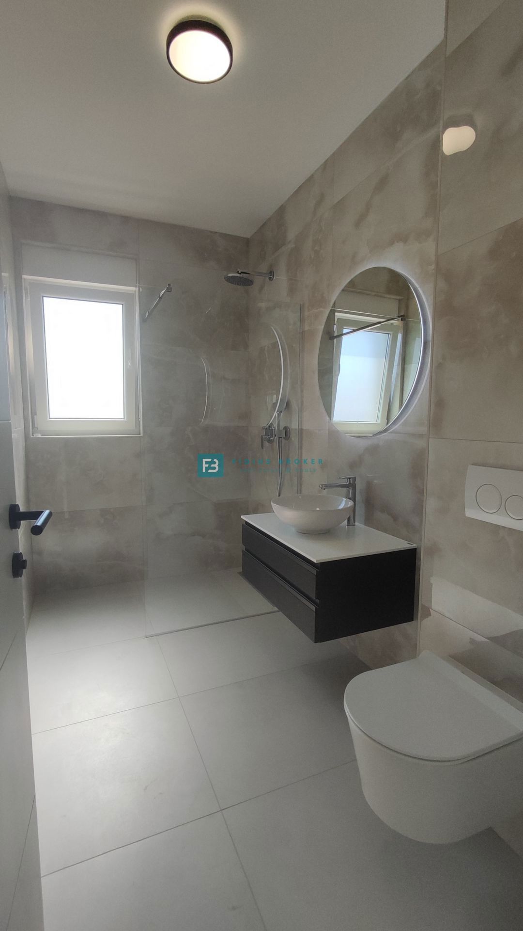 Flat For sale - ŠIBENSKO-KNINSKA VODICE