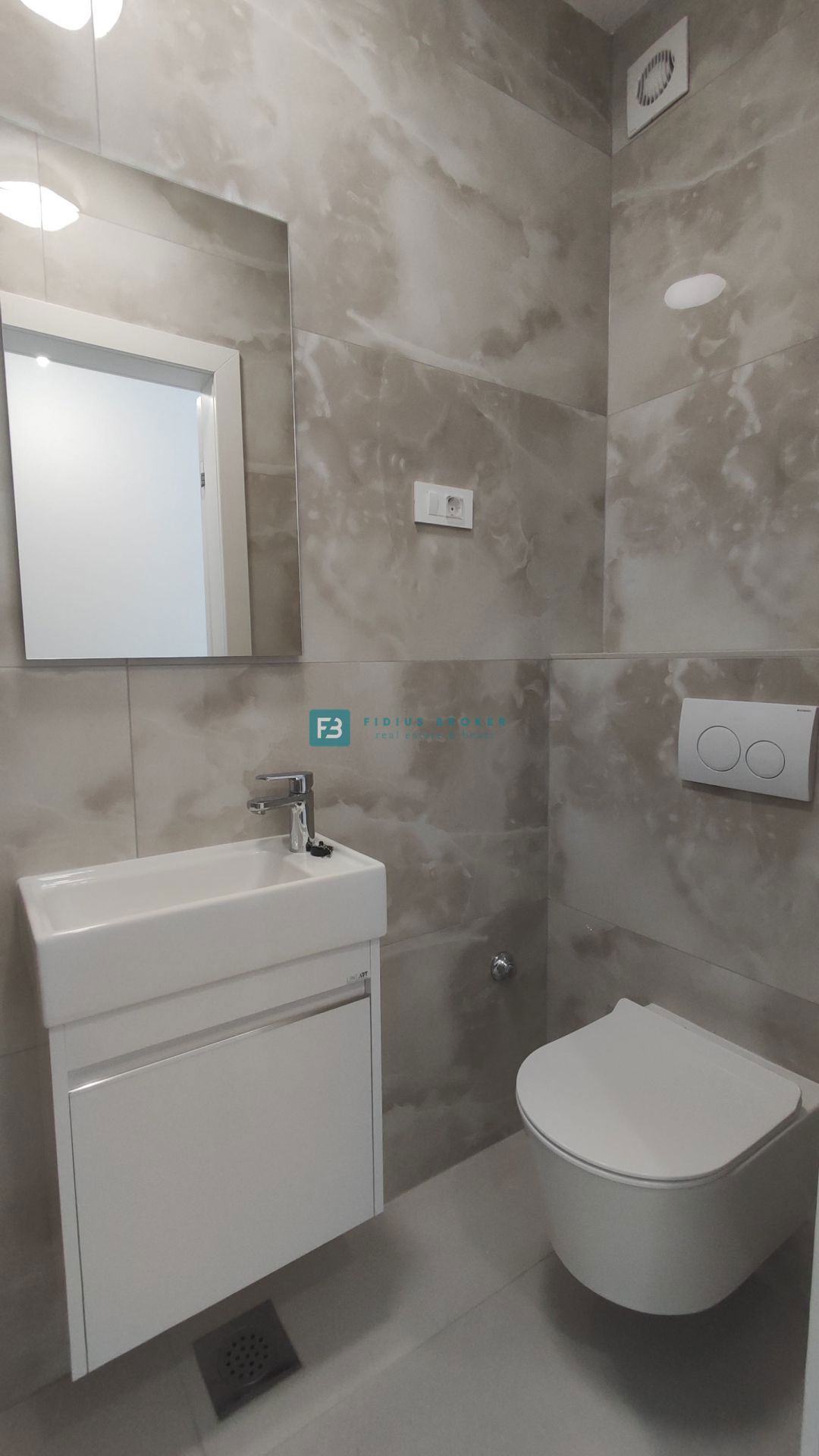 Flat For sale - ŠIBENSKO-KNINSKA VODICE