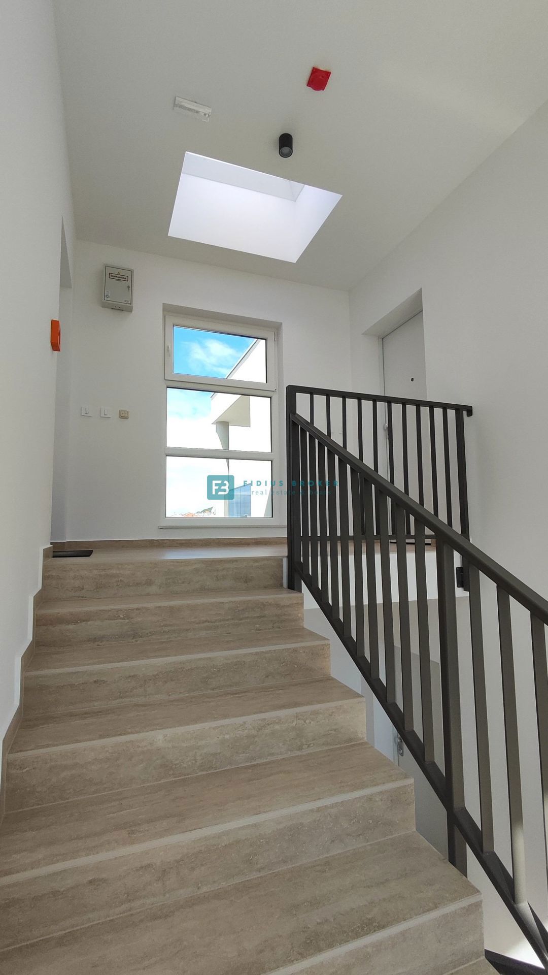 Flat For sale - ŠIBENSKO-KNINSKA VODICE