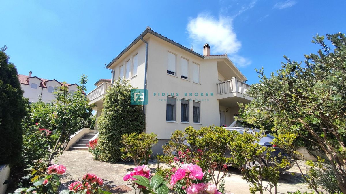 Casa In vendita - šibensko-kninska Vodice - foto 1/58