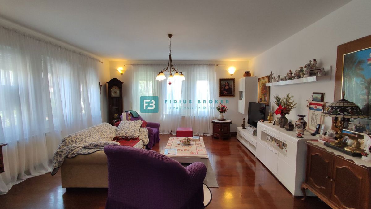 Casa In vendita - ŠIBENSKO-KNINSKA VODICE