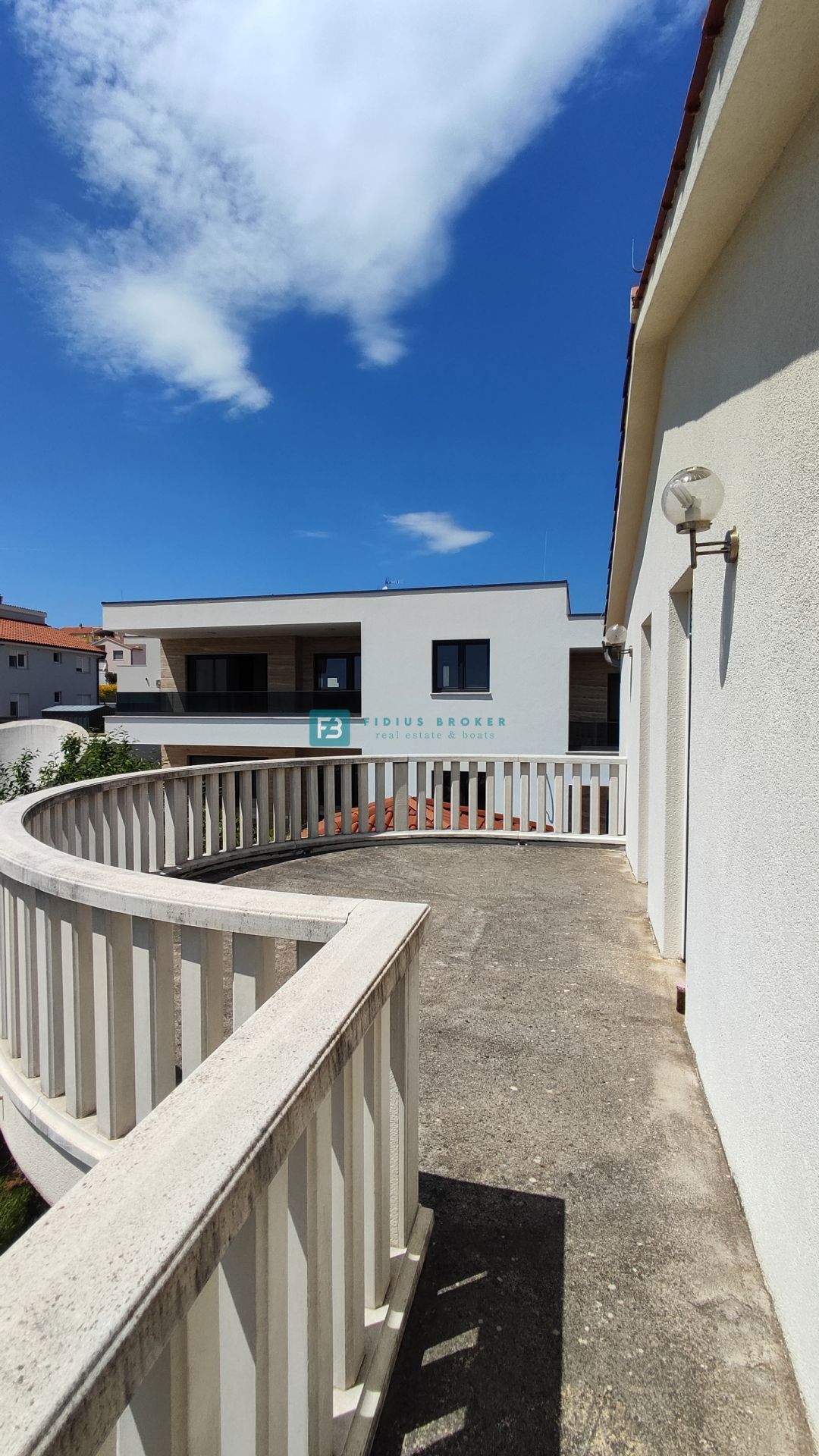 Casa In vendita - ŠIBENSKO-KNINSKA VODICE