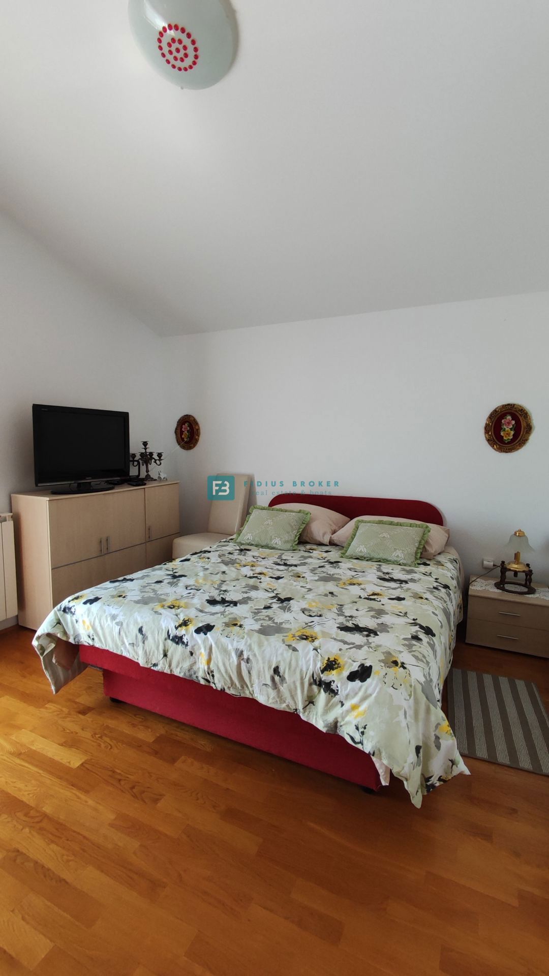 Casa In vendita - ŠIBENSKO-KNINSKA VODICE