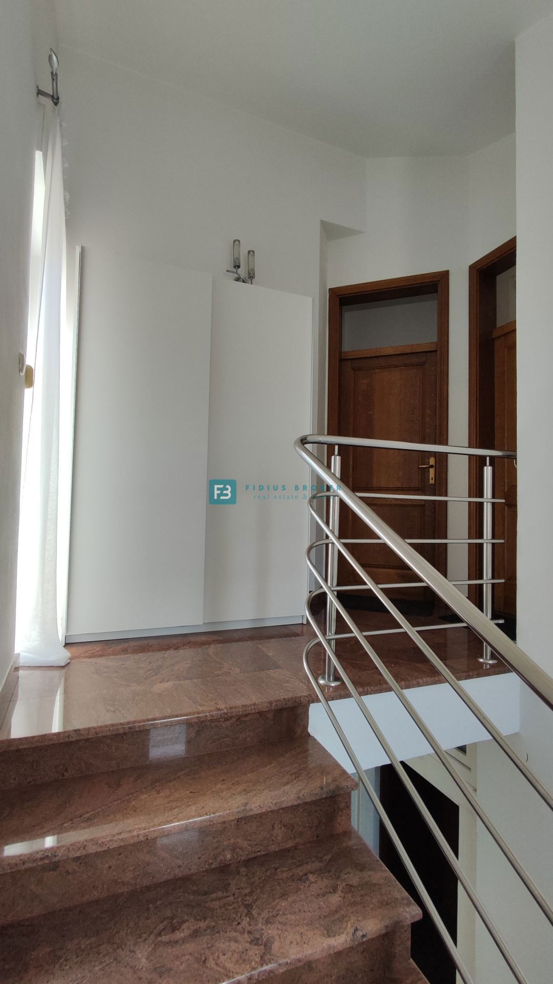 Casa In vendita - ŠIBENSKO-KNINSKA VODICE