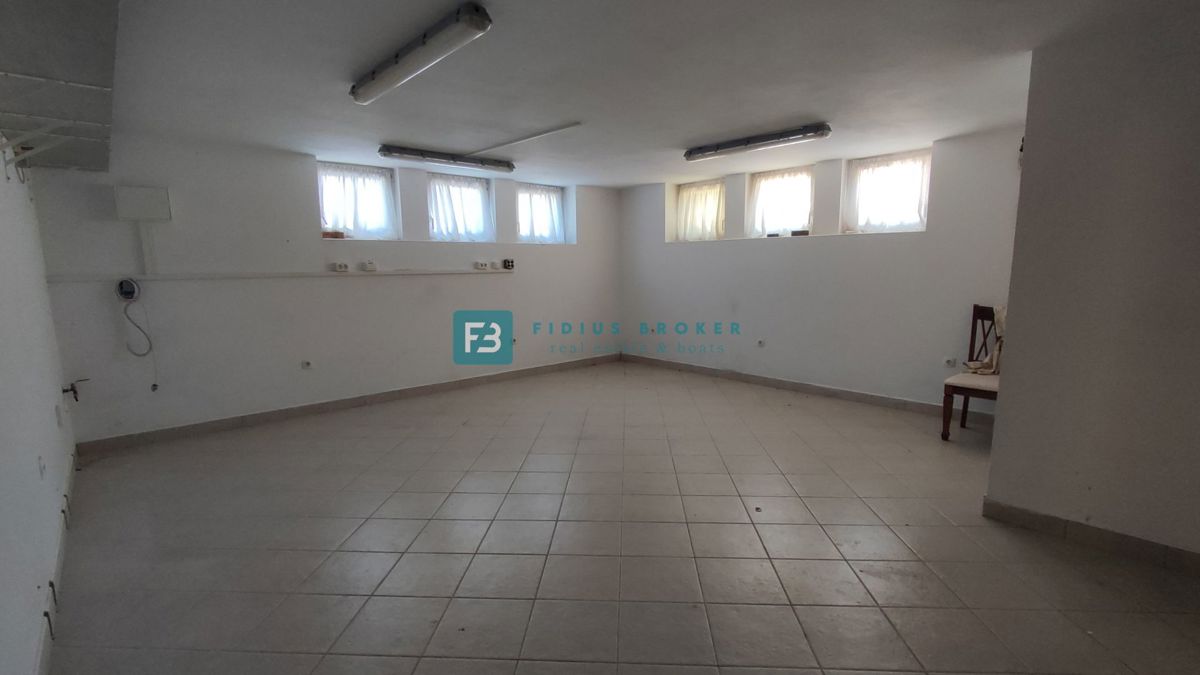 Casa In vendita - ŠIBENSKO-KNINSKA VODICE