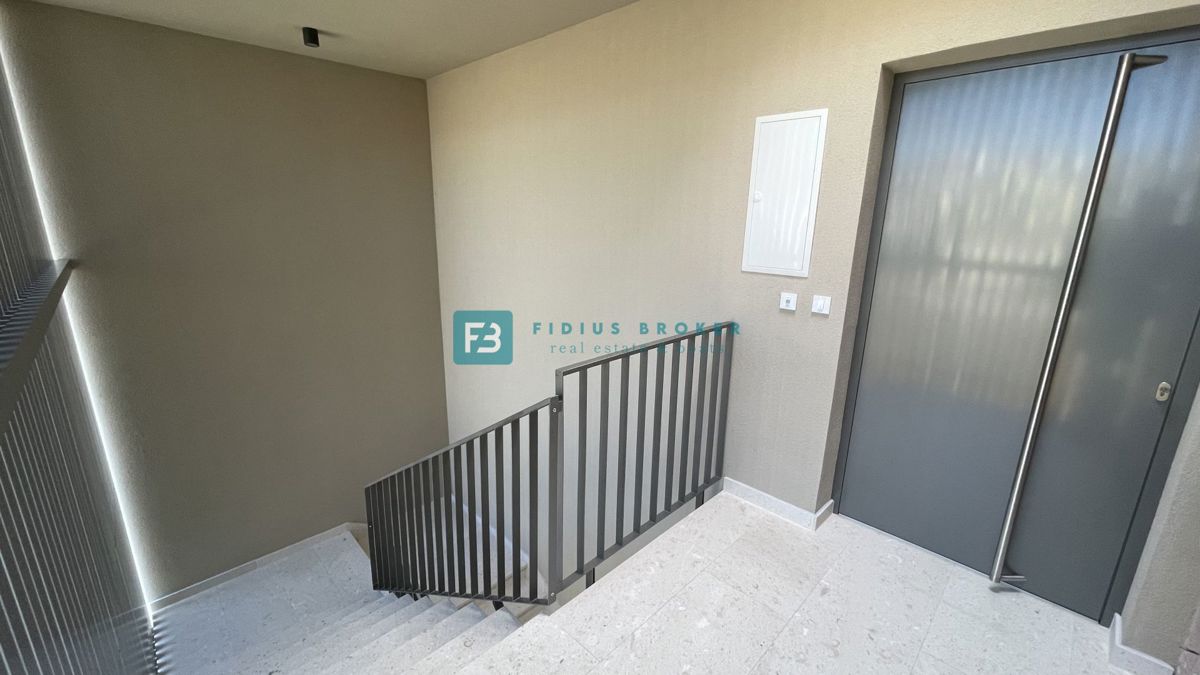 Flat For sale - ŠIBENSKO-KNINSKA VODICE