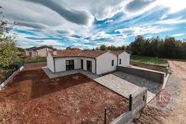 Kuća na prodaju 82 m² – Barban