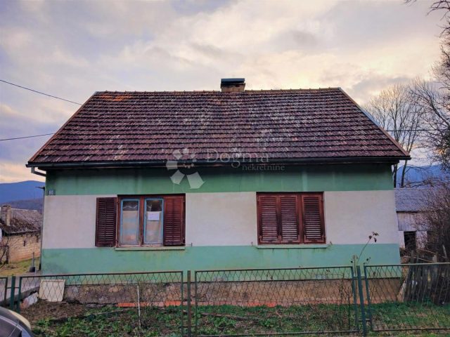 Hiša Na predaj DONJI LAPAC