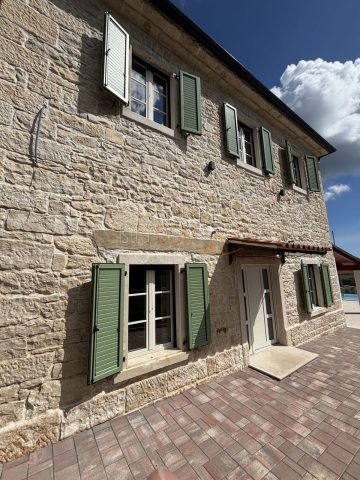 Kuća na prodaju 230 m² – Barban