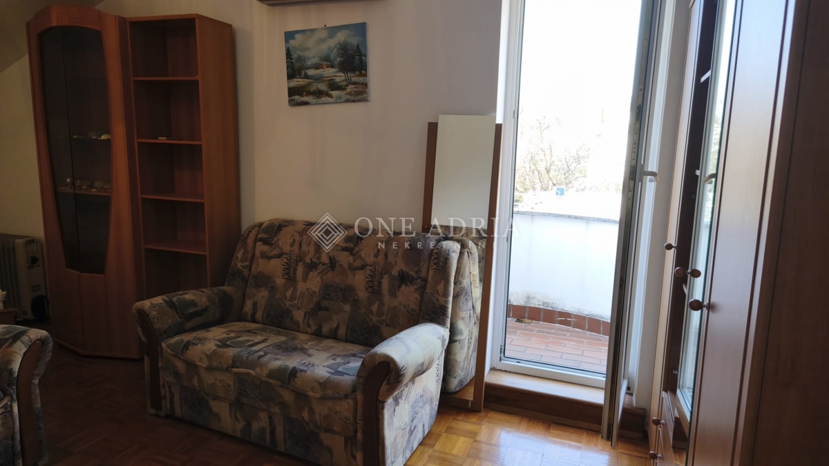 Stan Na prodaju - PRIMORSKO-GORANSKA CRIKVENICA