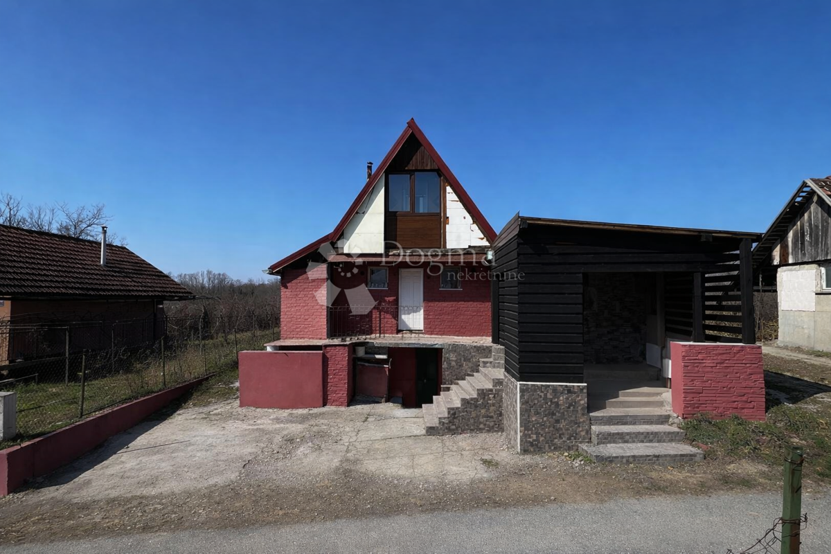 Maison À vendre - Sisačko-moslavačka Popovača - foto 1/2