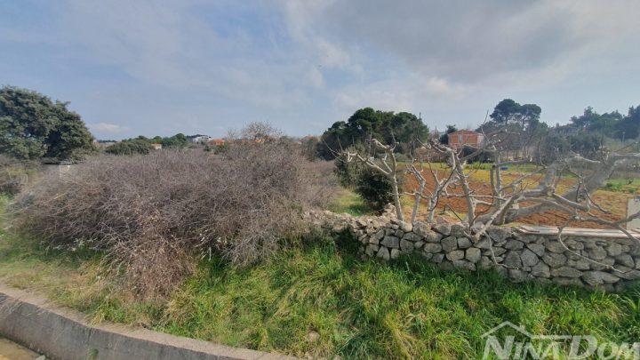 Land for sale 948 m² – Vir