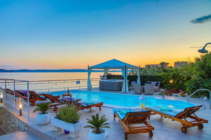 Casa in vendita 485 m² – Kaštela